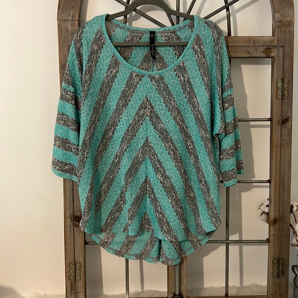 Jessica Simpson Tops - Jessica Simpson Blouse